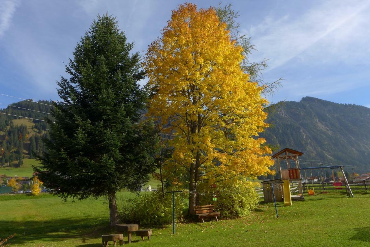 Appartamento Rief Ingrid Und Hubert Tannheim Esterno foto